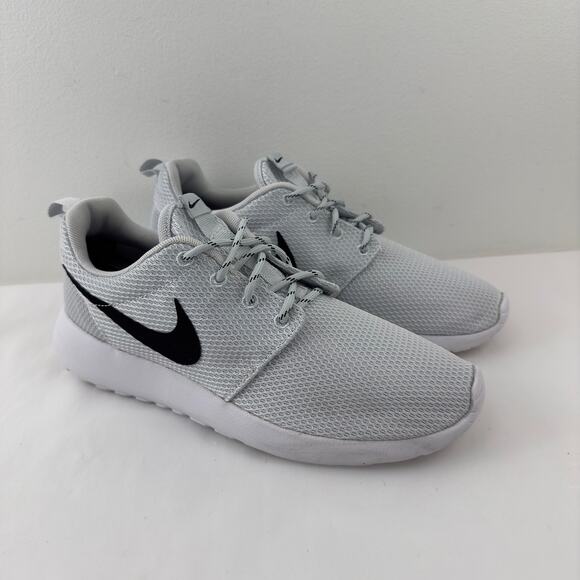 Nike ‘Roshe‎ One’ gray running shoes - Picture 1 of 8